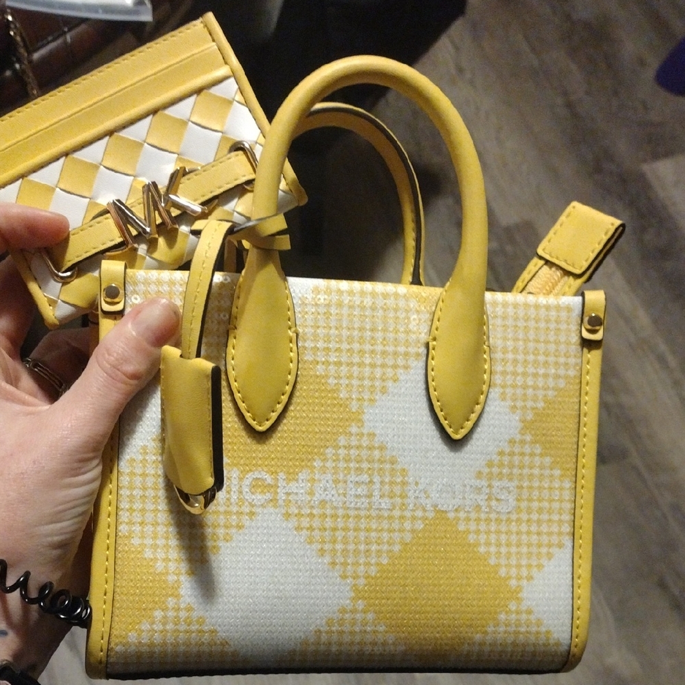 NWOT Michael Kors Mirella Sequin Tote With Matching Card Holder